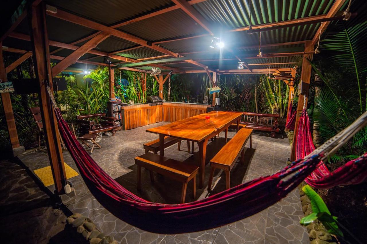 Villas Oasis Мануэль-Антонио Экстерьер фото